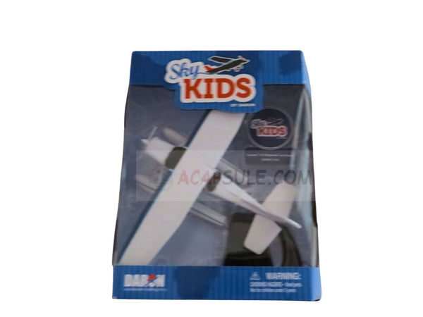 Sky Kids Cessna 172 Skyhawk with Floats 1/42 Plastic Scale Model with Stand