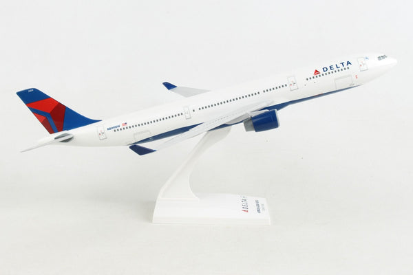 Skymarks Model Delta Airbus A330-300 1/200 Scale with Stand