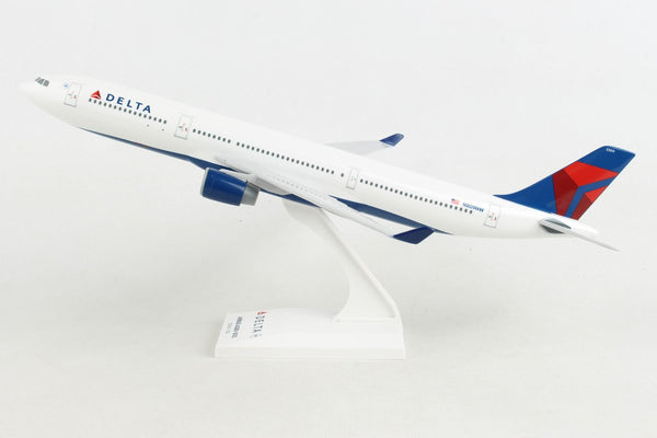 Skymarks Model Delta Airbus A330-300 1/200 Scale with Stand