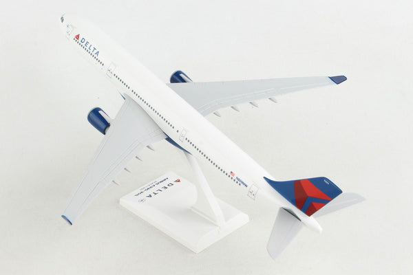 Skymarks Model Delta Airbus A330-300 1/200 Scale with Stand