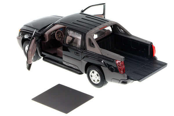 Black 2002 Chevrolet Avalanche Pick Up 1/24 Scale Diecast Model