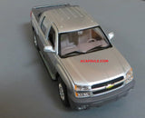 Silver 2002 Chevrolet Avalanche Pick Up 1/24 Scale Diecast Model