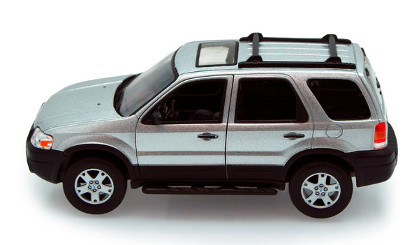 Welly Silver 2005 Ford Escape XLT Sport 1/24 Scale Diecast Model