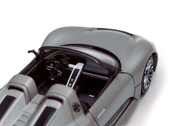 Gray Porsche 918 Spyder 1/24 Scale Diecast Model