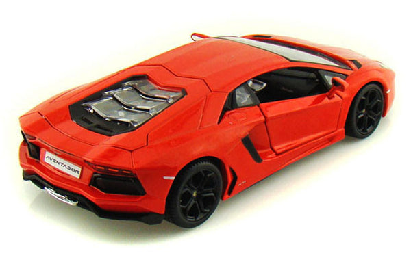 Orange Lamborghini Aventador LP 700-4 1/24th Scale Diecast Model