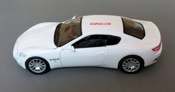 White Maserati Gran Turismo 1/24 Scale Diecast Model
