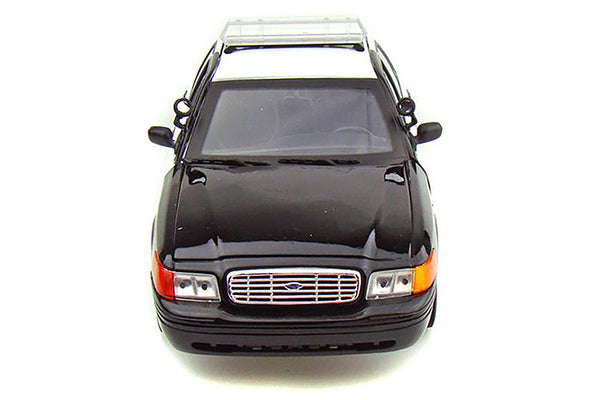 Black and White 2001 Ford Crown Victoria Undecorated Police Car 1/18 Scale Diecast Model