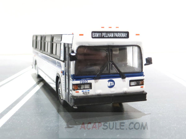MTA New York City Suburban Transit Route BXM11 MCI Classic Transit Bus in 1/87 Scale Diecast Model