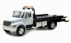 International Durastar 4400 Flat Bed Tow Truck 1/24 Scale Diecast Model