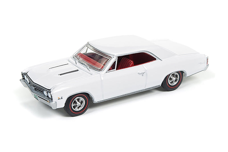 Autoworld Vintage Muscle White 1967 Chevy Chevelle SS 1/64