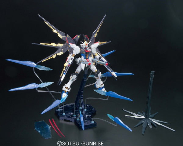 Gundam Seed Strike Freedom Gundam  Z.A.F.T. Mobile Suit ZGMF-X20A Full Burst Mode Master Grade 1/100 Scale Model Kit