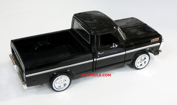 Black 1969 Ford F-100 Pick Up 1/24 Scale Diecast Model