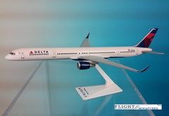 Flight Miniatures Delta Airlines Boeing 757-300 1/200 Scale Model with Stand