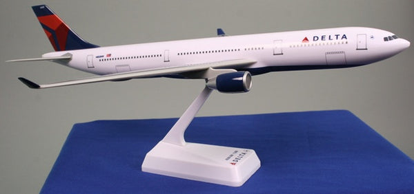 Flight Miniatures Delta Airlines Airbus A330-300 1/200 Scale Model with Stand