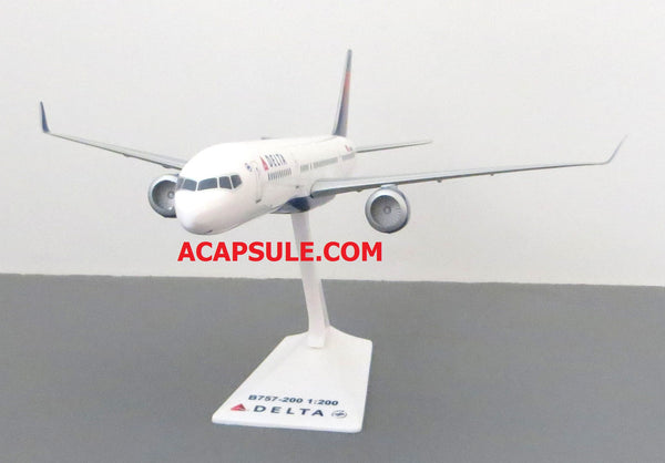 Flight Miniatures Delta Airlines Boeing 757-200 1/200 Scale Model with Stand N823DX