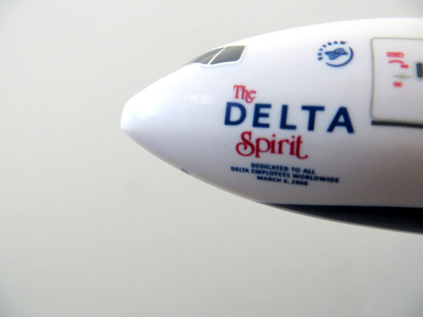 Flight Miniatures Delta Airlines Boeing 777-200LR The Spirit of Delta N701DN 1/200 Scale Model with Stand