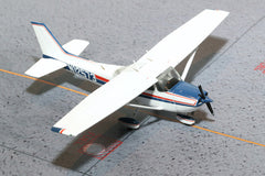 Gemini Cessna 172 Skyhawk Red & Blue Stripes 1/72 Diecast Scale Model