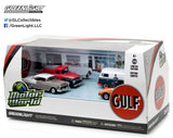 Motorworld Vintage Gulf Gas Station Set includes 4 1/64 Vehicles and 2 Accessory