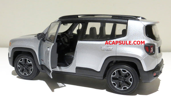Silver Jeep Renegade Trailhawk 1/24 Scale Diecast Model Car