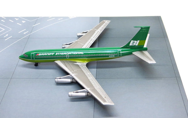 Jet-X Braniff Airways Boeing 720 Green Diecast Model 1/400 Scale w Stand