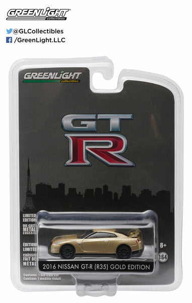2016 Nissan GT-R (R35) Gold Edition 1/64 Diecast from Greenlight