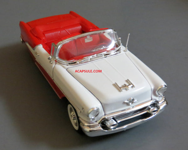 Red and White 1955 Oldsmobile Super 88 Convertible 1/24 Scale Diecast Model