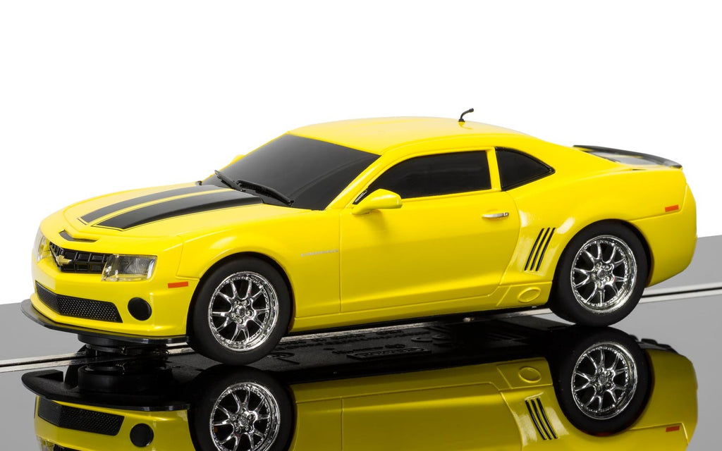  Scalextric/Premium Hobbies Sports Car Challenge - Mustang VS  Camaro 1:32 Scale Slot Car Race Set C1445T : Toys & Games
