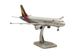 Hogan Asiana Airlines Airbus A320 1/200 Scale Model w Gears & Stand