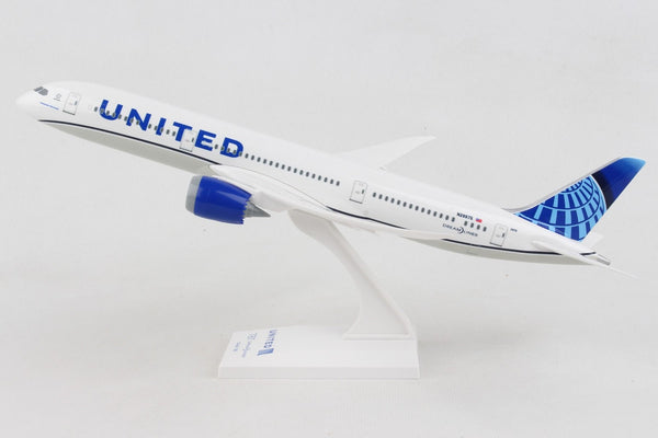 Skymarks Model United Airlines (2019 Livery) Boeing 787-9 1/200 Scale with Stand Reg N24976