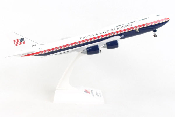 Skymarks 1076 Air Force One Red White Blue Livery 747-8I 1/200 Scale Model with Stand & Gears