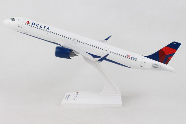 Skymarks Delta Airlines Airbus A321 Neo 1/150 Model Plane with Stand Reg N501DA SKR1084