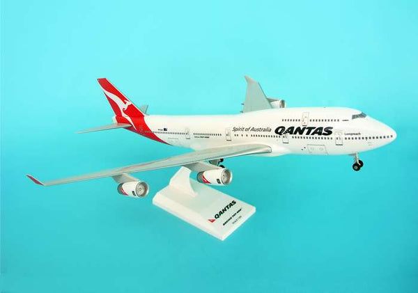 Skymarks Model Qantas 747-400 1/200 Scale with Stand and Gears Reg VH-0JA