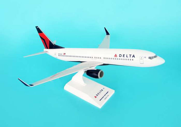 Skymarks Model Delta Boeing 737-800 1/130 Scale with Stand