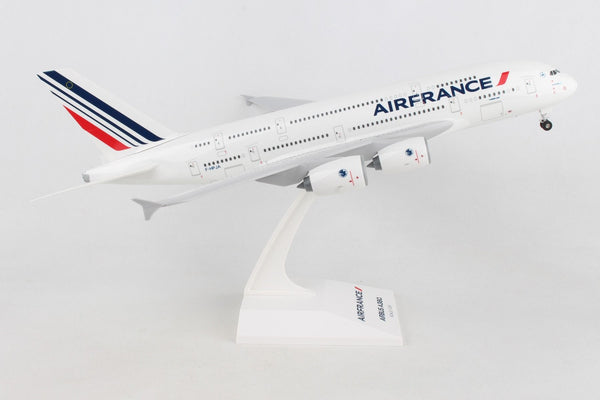 Skymarks Model Air France A380 1/200 Scale with Stand and Gears Reg F-HFPA