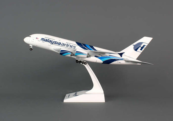 Skymarks Model Malaysia Airlines Airbus A380 1/200 Scale with Stand and Gears