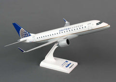 Skymarks Model United Express SkyWest Embrarer ERJ 175 Reg N103SY 1/100 Scale Plane with Stand