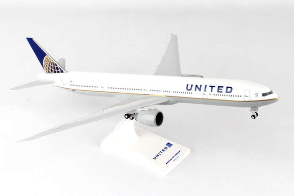 Skymarks United Airlines 777-300 1/200 Scale with Stand & Gears SKR900