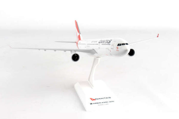 Skymarks Qantas Airbus A330-300 1/200 Scale Model with Stand Reg VH-QPJ