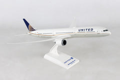 Skymarks Model United Airlines Boeing 787-10 1/200 Scale with Stand Reg N78791